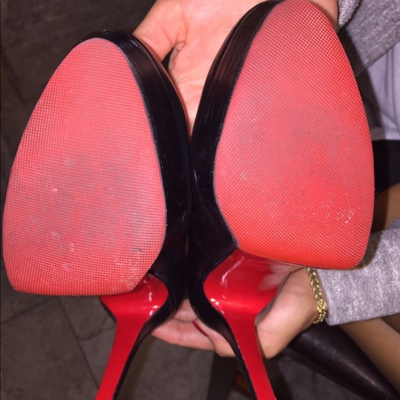 ❌SOLD❌Black Christian louboutin heels - Picture 6 of 7
